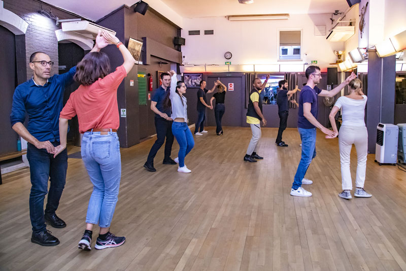 Soirée salsa training danse à Paris, au Dancenter (17e)